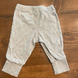 🤰🏻Nesting! Must go by 8/20🤰🏻Carter’s joggers